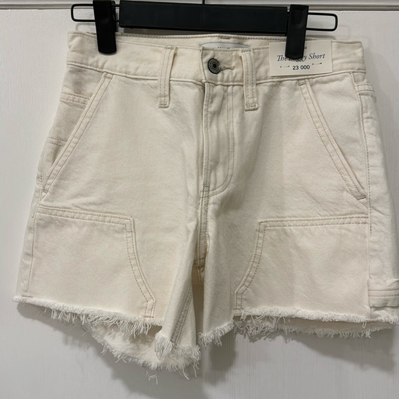 NWT - A&F Low Rise Baggy Short - Picture 2 of 10